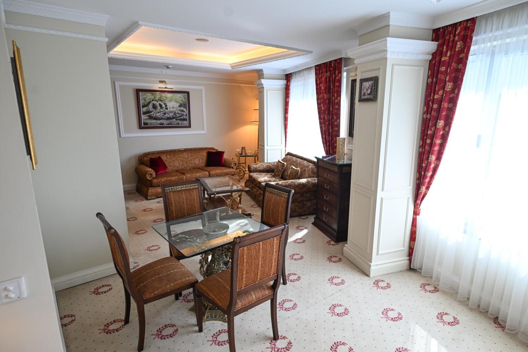 Stone Bridge Hotel Σκόπια Εξωτερικό φωτογραφία