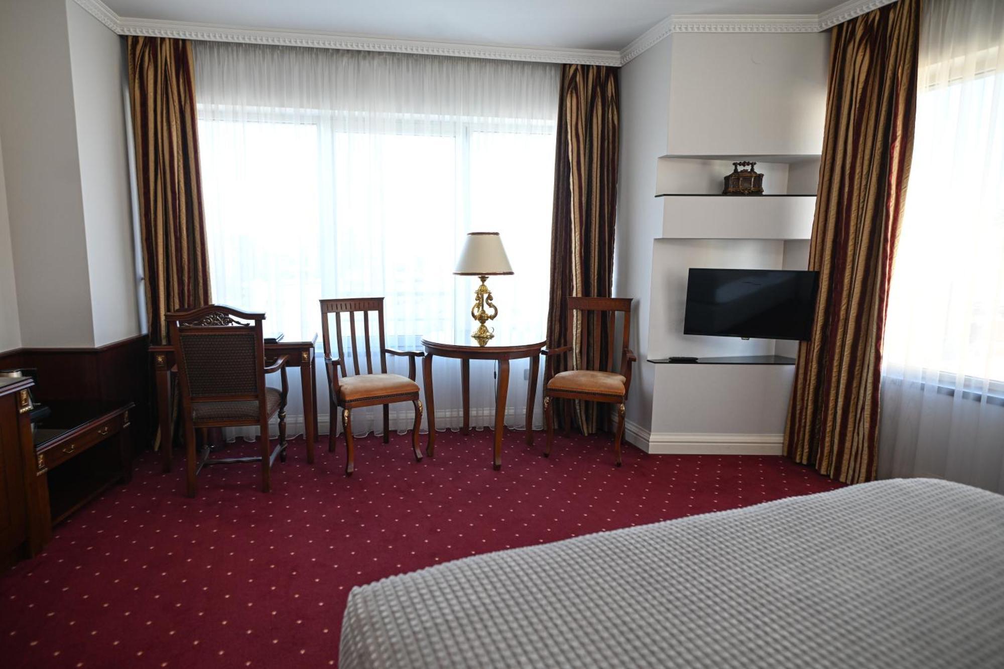 Stone Bridge Hotel Σκόπια Εξωτερικό φωτογραφία