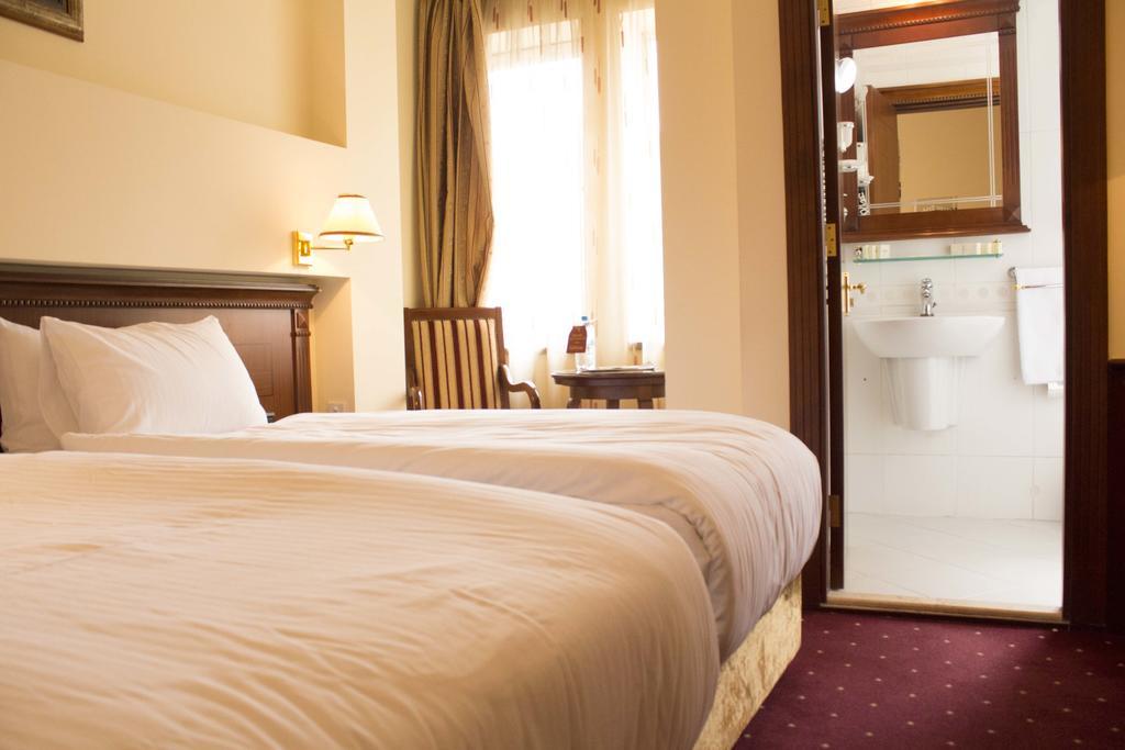 Stone Bridge Hotel Σκόπια Εξωτερικό φωτογραφία