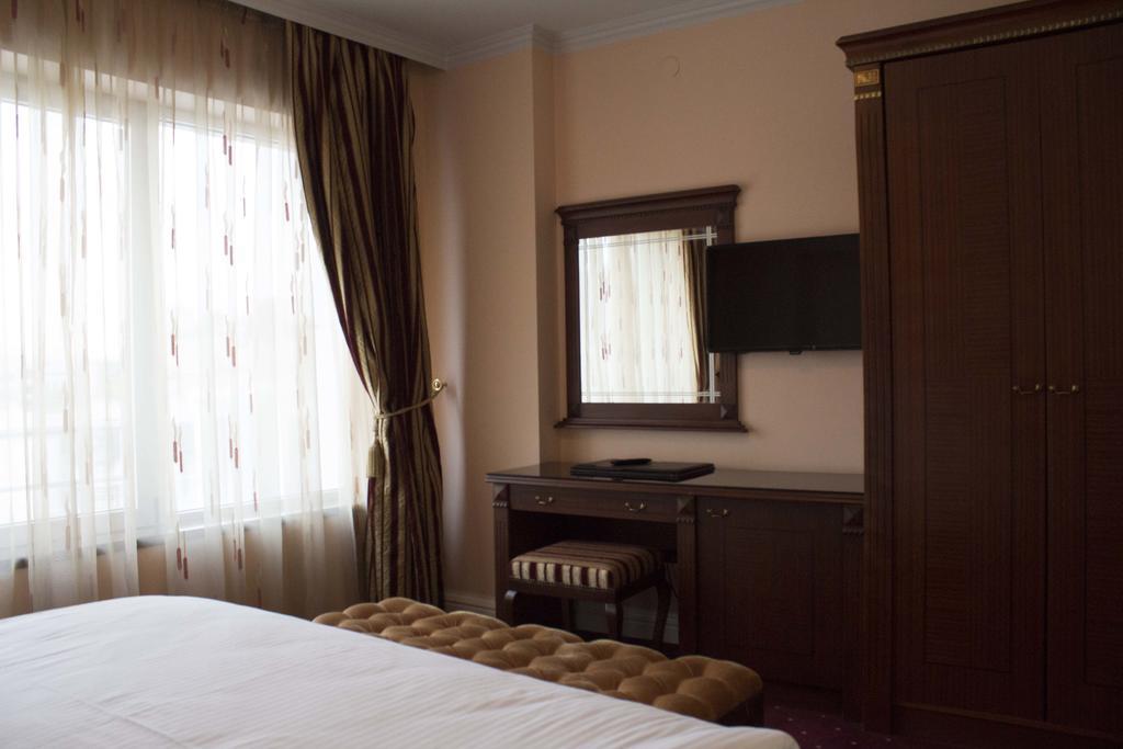 Stone Bridge Hotel Σκόπια Εξωτερικό φωτογραφία